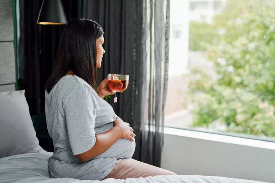 Beneficial Teas for Breastfeeding: A Synergy of Natural Ingredients
