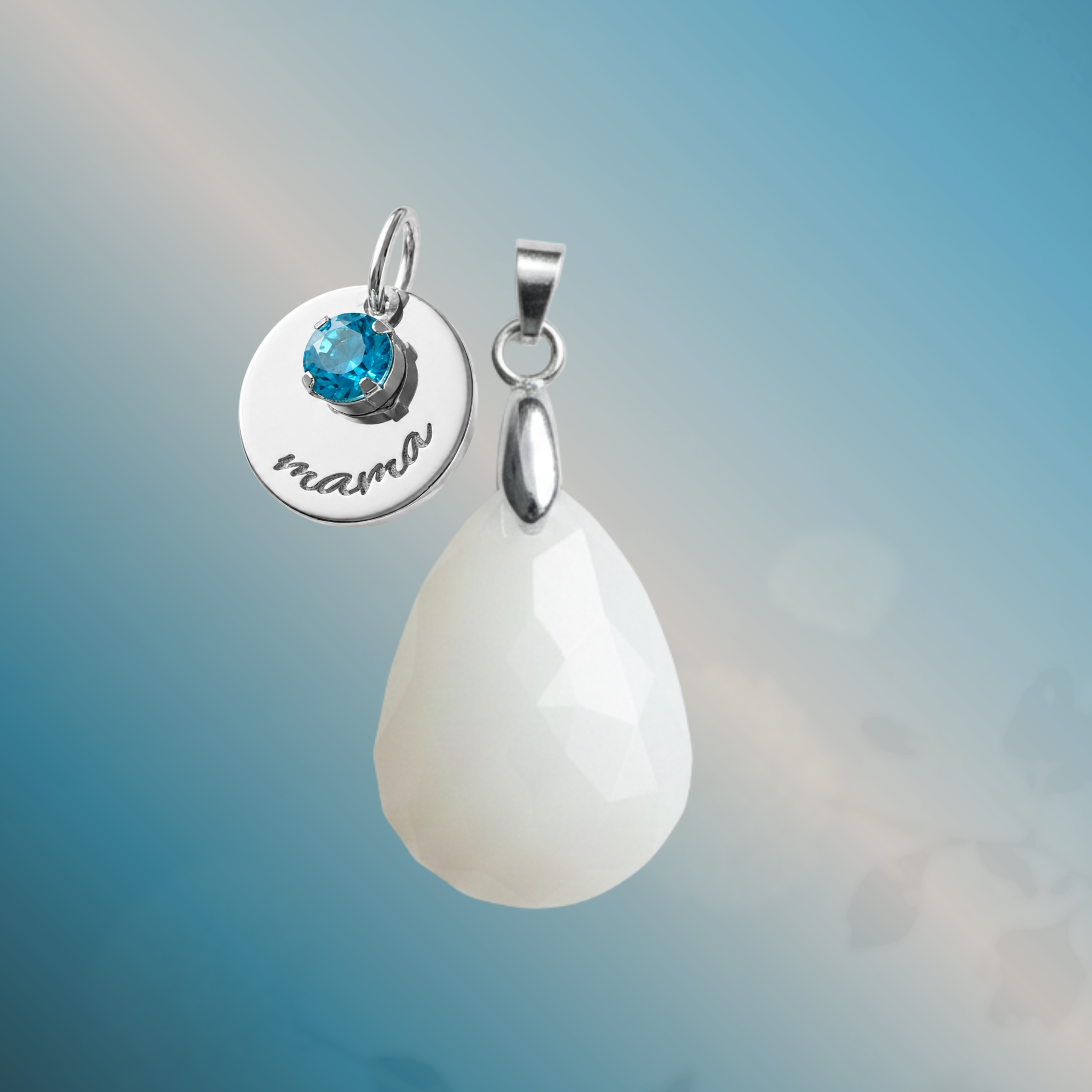 Additional Pendant with Mama Medal